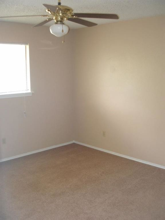 Building Photo - 9717 Copper Creek Dr