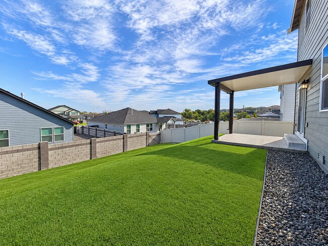 Foto del edificio - 7796 Ranchland Ln