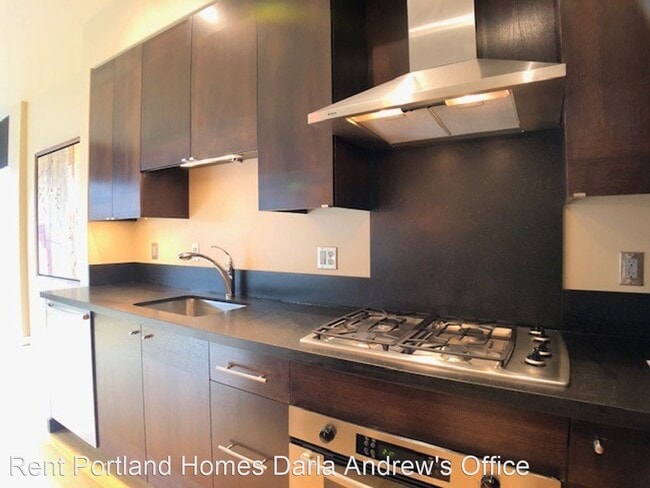 Building Photo - 1 br, 1 bath House - 1920 S River Drive Un...