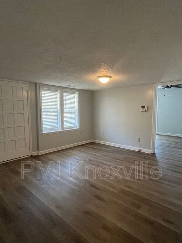 Foto del edificio - 489 W Outer Dr