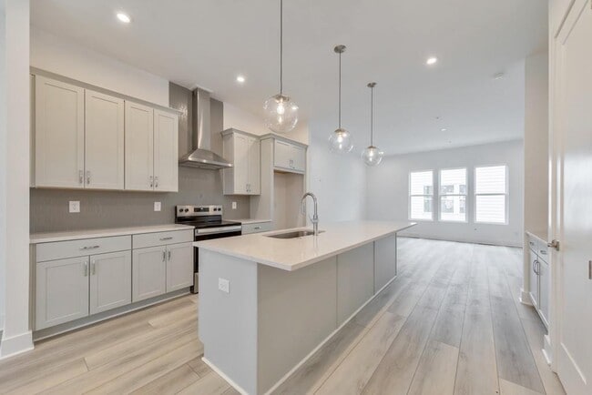 Building Photo - 517 Motivation Cir NW