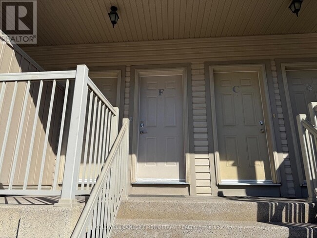 Building Photo - 143 Oldfield St