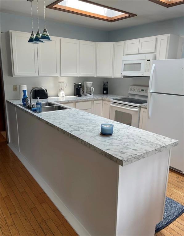 Foto del edificio - 56 Sand Hill Cove Rd