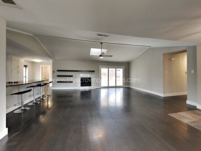 Foto del edificio - 13104 Tahoe Dr
