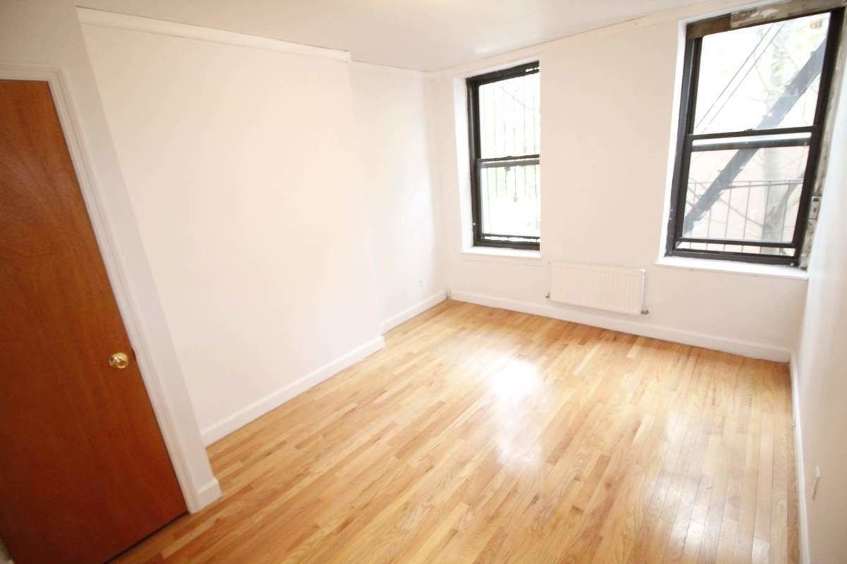 Primary Photo - 462 Nostrand Ave