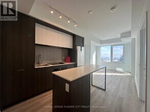 Building Photo - 395 Square One Dr