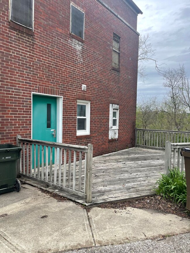 Building Photo - 602 3rd Ave N