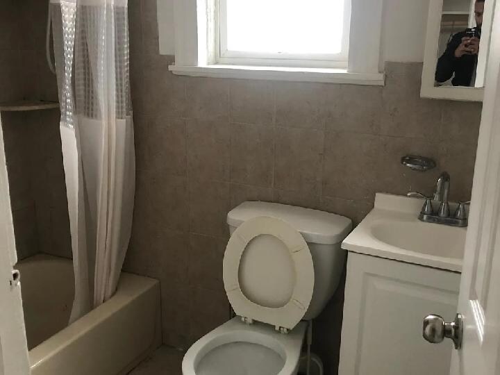 Foto del edificio - 239 Ackerman Ave