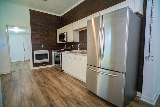 Foto del edificio - 2121 Everett St