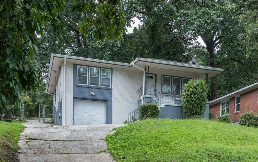 Primary Photo - 257 Barfield Ave SW