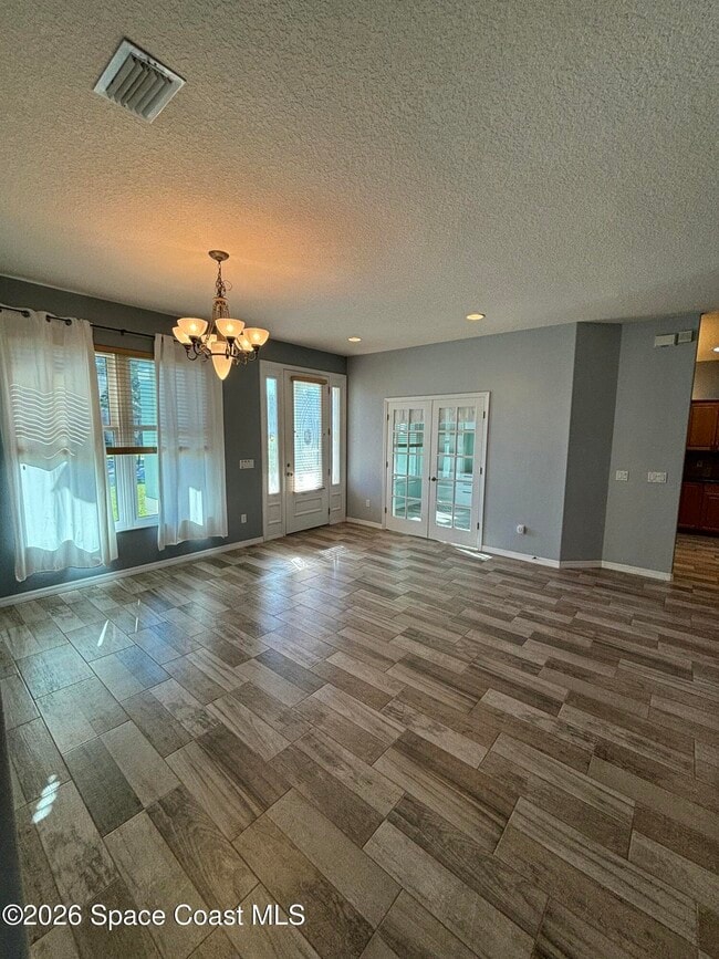 Building Photo - 2542 Woodfield Cir