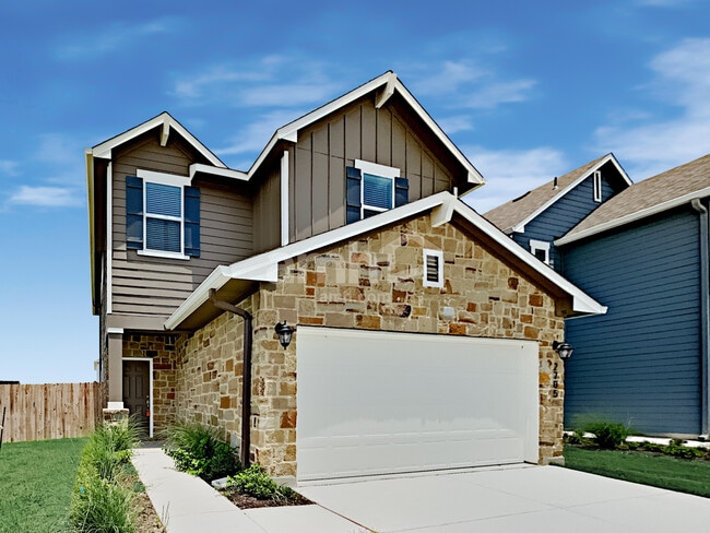 Building Photo - 2705 Lillybrook Ln