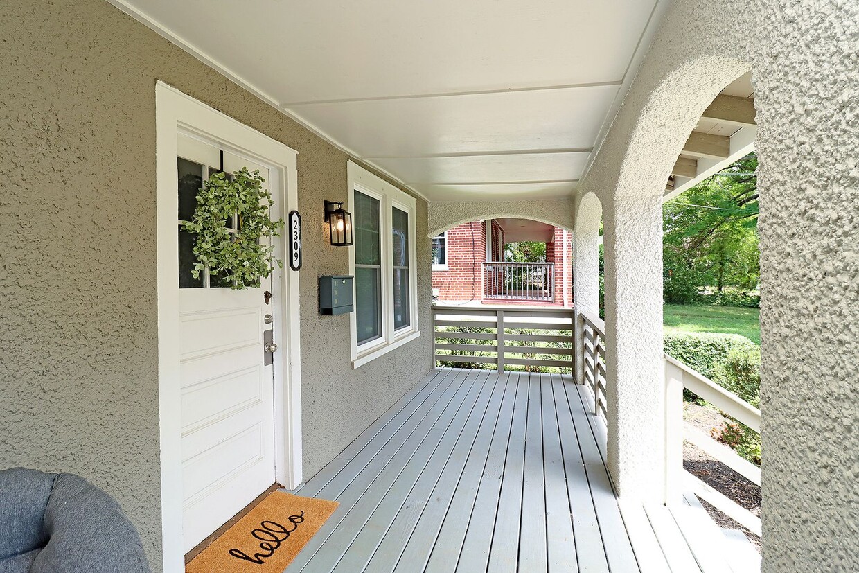 Nicely Updated Fry's Spring Apartment With Utilities Included - Nicely Updated Fry's Spring Apartment With Utilities Included