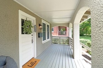 Building Photo - 2309 Fontaine Ave