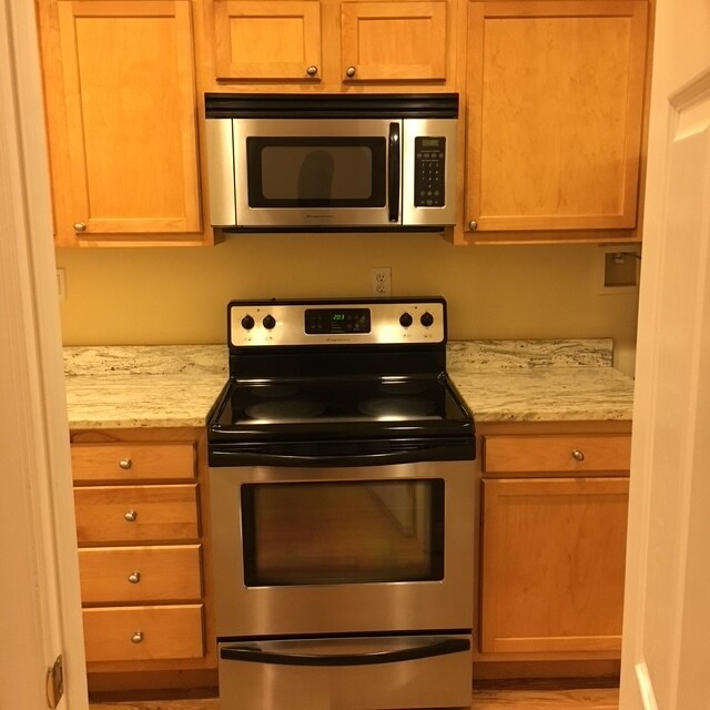 Foto del edificio - 1713 W Virginia Ave NE