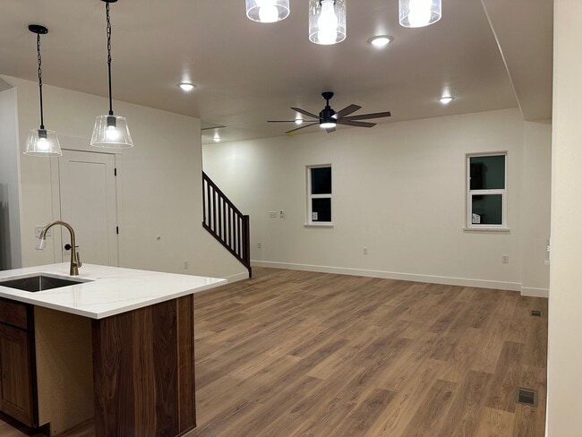 Building Photo - 1583 N Ravens Best Cir