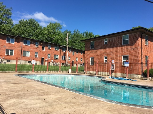 Building Photo - Brownstone Apartments