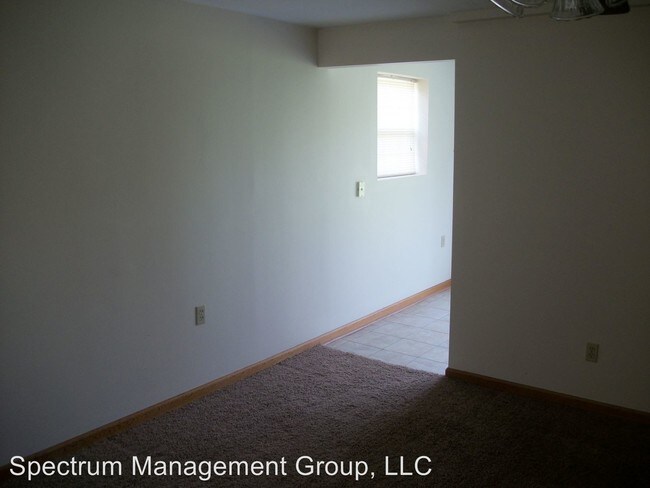 Foto del edificio - 2 br, 0.5 bath House - 695 Parkway