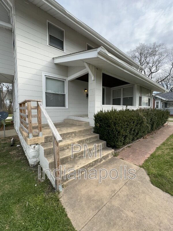 Building Photo - 1220 E Thompson Rd
