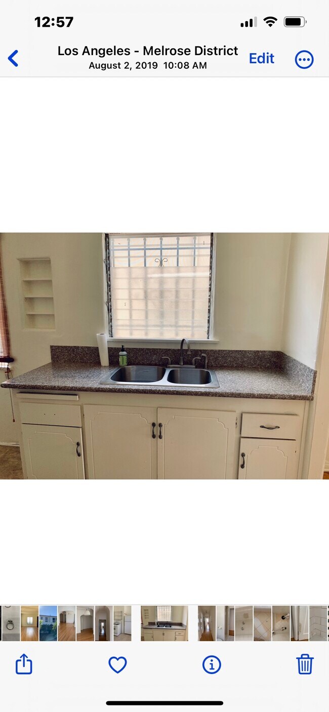 Encimera de granito - 418 N Gardner St