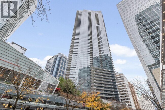 Building Photo - 1111 Alberni St