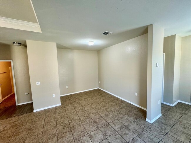 Foto del edificio - 5716 Knoll Pines Pass