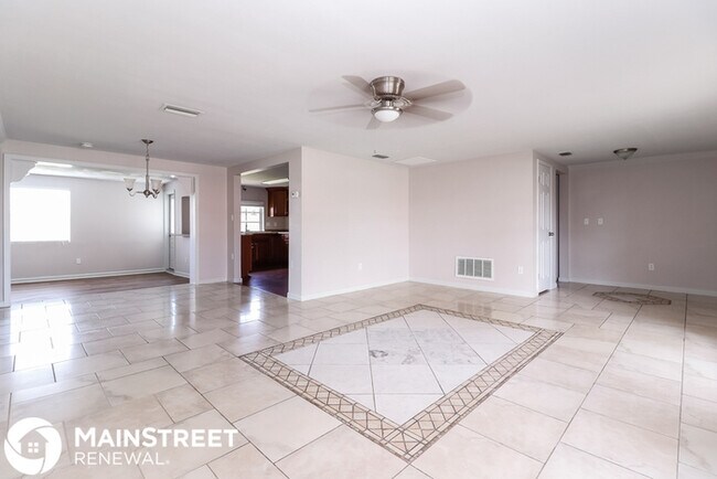 Building Photo - 3048 Rock Valley Dr