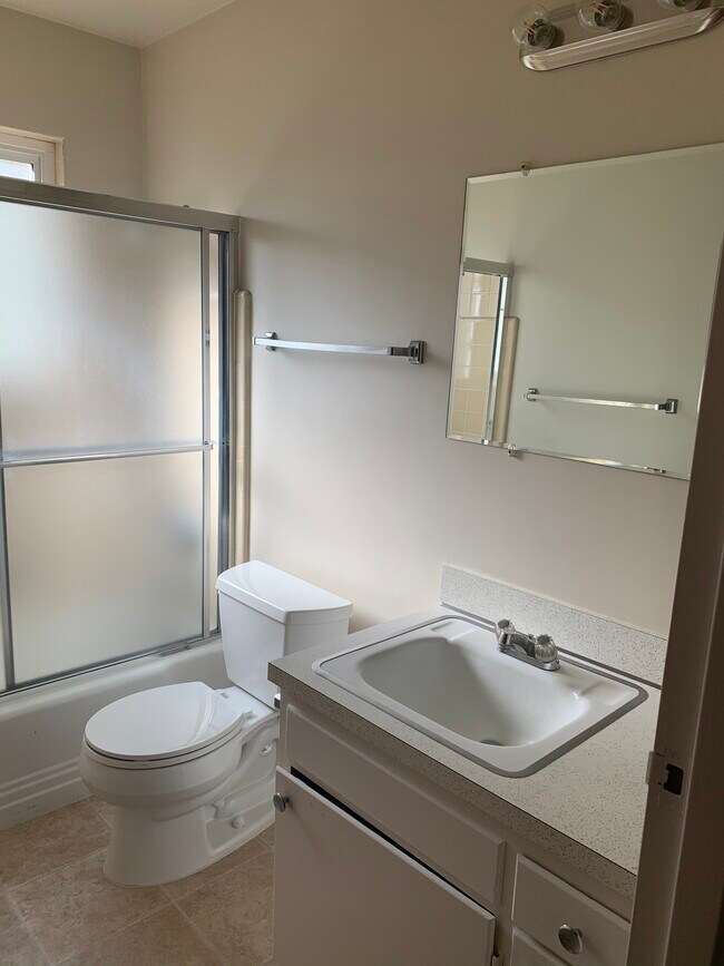 Bathroom - 1830 Ednamary Way