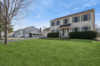 Building Photo - 5573 Barnwood Dr