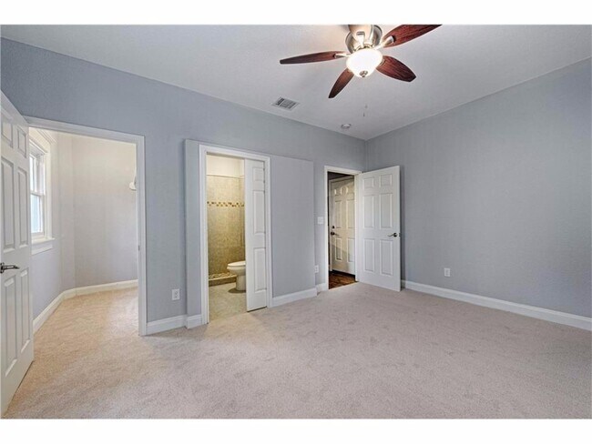 Building Photo - 4318 Junius St