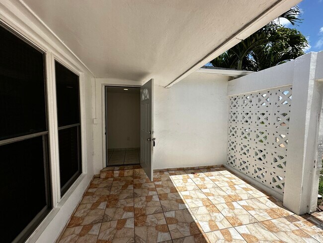 Foto del edificio - 7725 Grandview Blvd