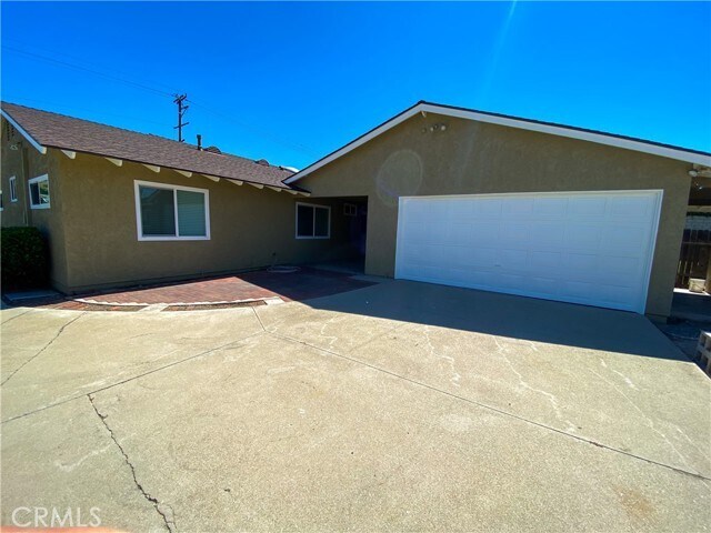 Building Photo - 326 E Juanita Ave