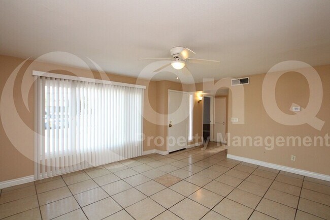 Foto del edificio - 5644 S 44th Pl