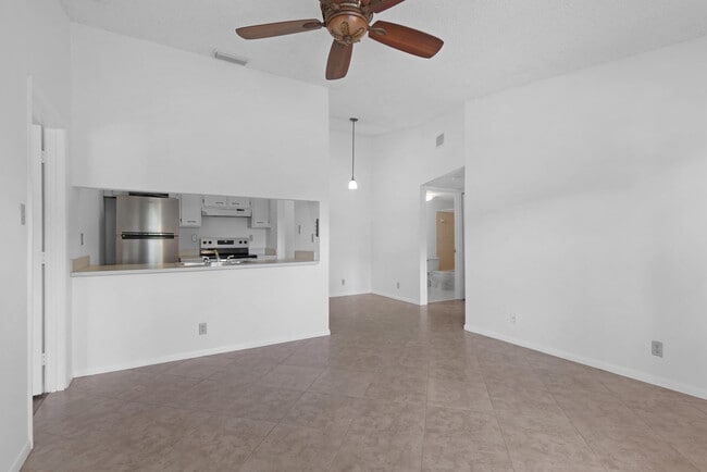 Foto del edificio - 9480 Boca Cove Cir