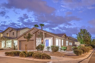 Building Photo - 10762 Flame Vine Ct