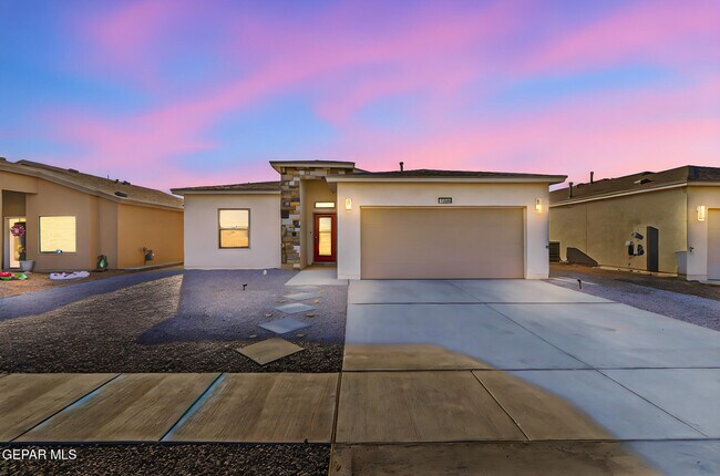 Foto del edificio - 11965 Mountains Pl