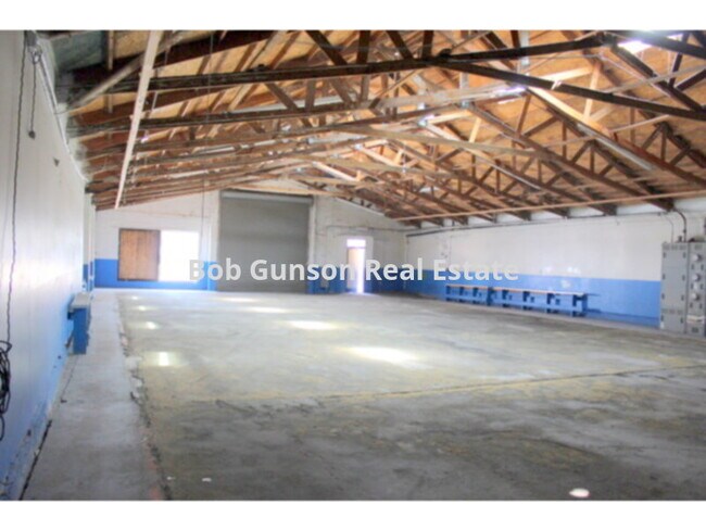 Building Photo - Warehouse