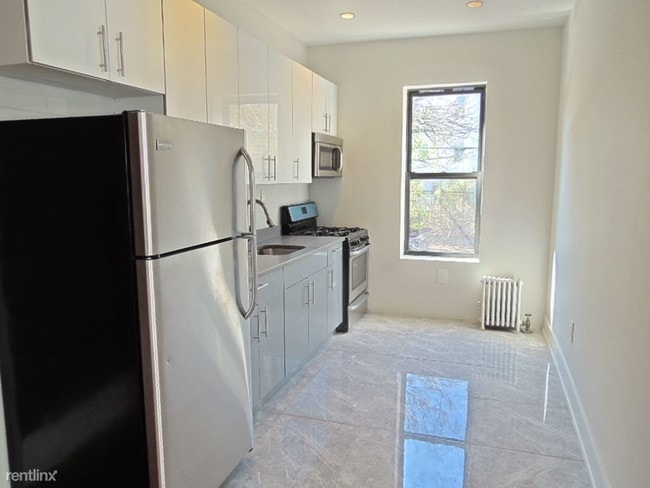 Building Photo - 1168 Saint Marks Ave