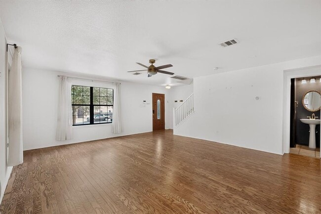 Foto del edificio - 11517 Chatam Berry Ln