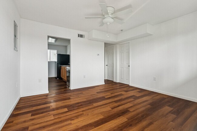 Foto del edificio - 3318 Broadway St