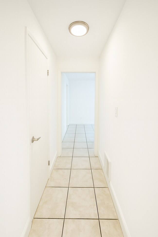 Foto del edificio - 917-921 NE 22nd Dr