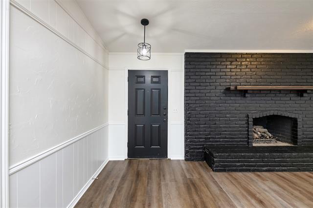 Building Photo - 2621 Pinehurst Dr