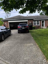 Building Photo - 8021 Knollgate Ct