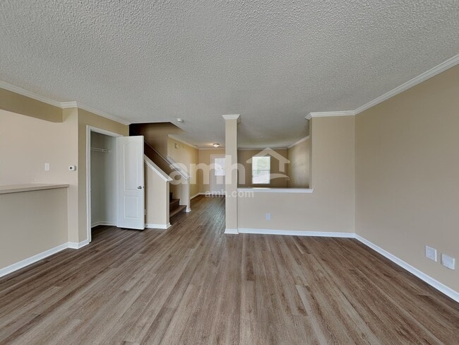 Foto del edificio - 10891 Albertson Dr
