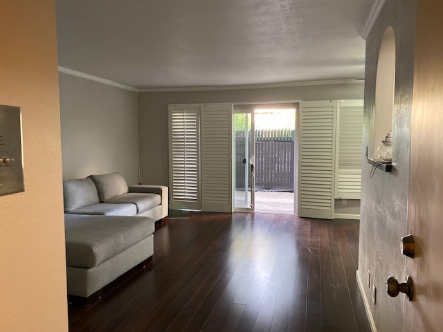 Foto del edificio - 966 Peninsula Ave