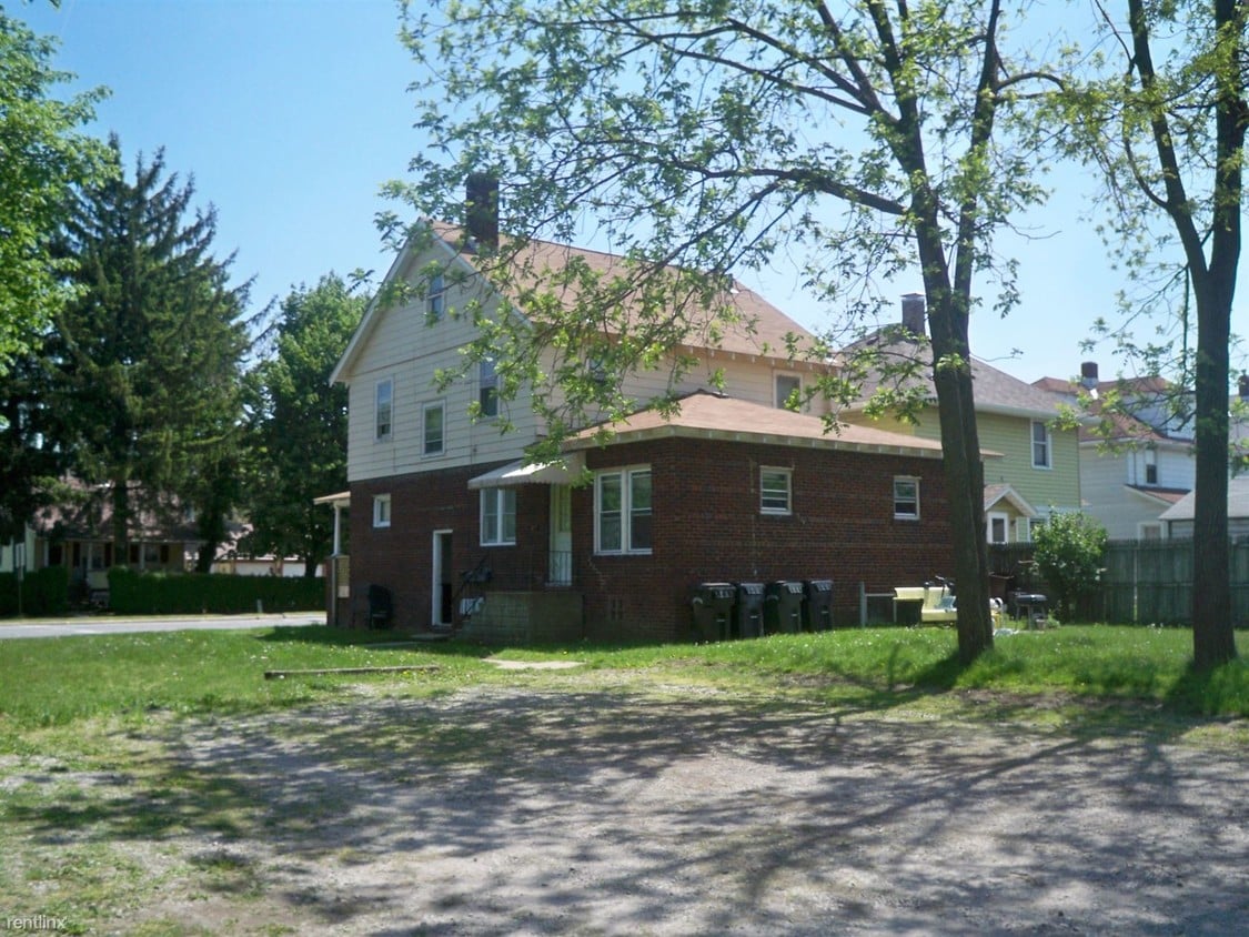 122 W River Rd N Unit 1, Elyria, OH 44035 Condo for Rent in Elyria, OH