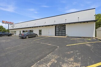 Building Photo - 2531 W Morton St