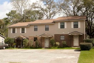 Building Photo - 3756 Donovan Dr