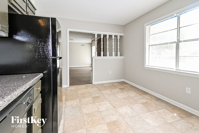 Foto del edificio - 7281 Isherwood Rd