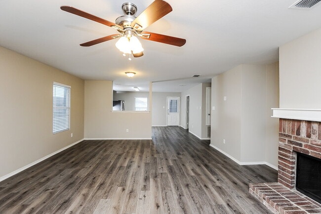 Building Photo - 1437 Krista Dr